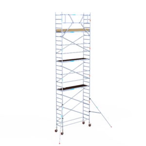 6) Rolsteiger Euroscaffold Basic 0.75 x 2.50 x 9.2m werkhoogte tegen de gevel