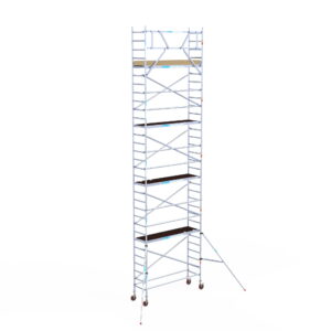 7) Rolsteiger Euroscaffold Basic 0.75 x 2.50 x 10.2m werkhoogte tegen de gevel